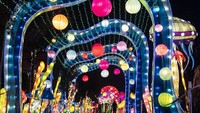 Pertunjukan Lentera Seni Rakyat Tahun Baru Imlek juga dibuka di Expo Garden, Wuhan.