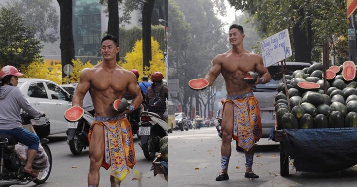 Tampan dan Kekar, Penjual Semangka di Pinggir Jalan Ini Viral Tampan dan Kekar, Penjual Semangka di Pinggir Jalan Ini Viral