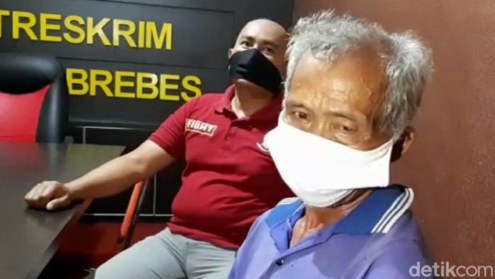 Tarlan (55), bapak penyiram air panas ke anak gadis tirinya di Brebes