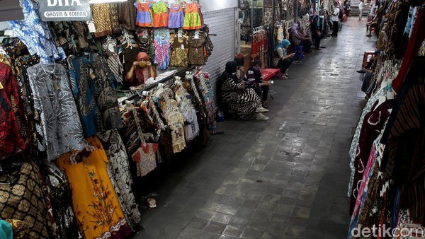 Terdampak PPKM Mikro, Pasar Beringharjo Yogyakarta Lesu