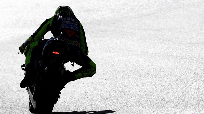 Monster Energy Yamahas Italian rider Valentino Rossi rides during the fourth free practice session of the MotoGP race of the European Grand Prix at the Ricardo Tormo circuit in Valencia on November 7, 2020. (Photo by JOSE JORDAN / AFP)