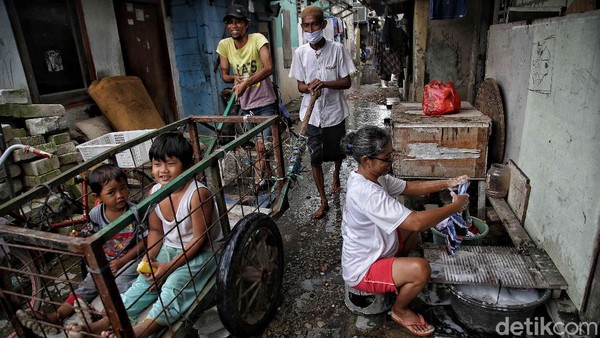 50 KK Masih Bertahan di Kawasan JIS