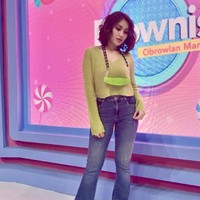 Apakah penampilan Ayu tersebut dalam rangka buang sial setelah putus cinta dan gagal menikah? Seperti diketahui bahwa orang biasanya melakukan potong rambut. Namun Ivan Gunawan membantah isu buang sial tersebut.  Foto: Instagram @ayutingting92