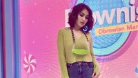 Pada acara Brownis Ayu pun sempat membuat candaan terkait seserahan untuk dirinya harus sebesar Rp 5 miliar. Dok. Instagram/ayutingting92