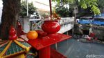 Warga Glodok Bersih-bersih Jelang Imlek