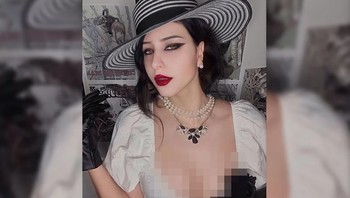 Melissa Cosplay juga bergaya ala Lady Dimitrescu. Foto: melquiem