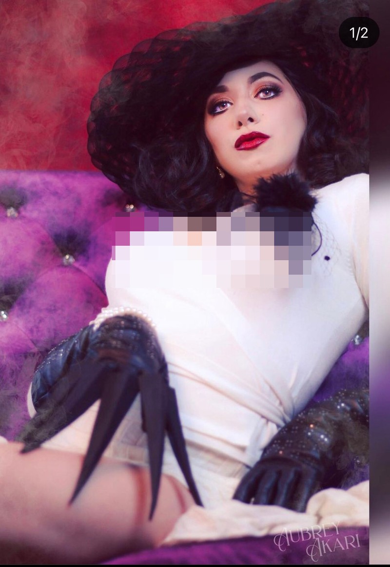 Euforia fans Resident Evil menyambut karakter Lady Dimitrescu diwarnai dengan cosplay yang keren-keren. Ini dia di antaranya.