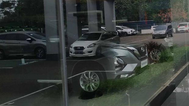 Dealer Mobil (CNBC Indonesia/Muhammad Sabki)