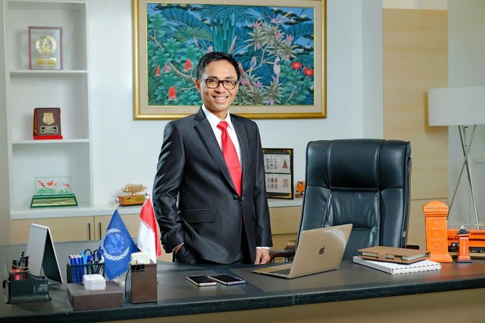 Direktur Utama PT Pos Indonesia (Persero) Faizal Rochmad Djoemadi