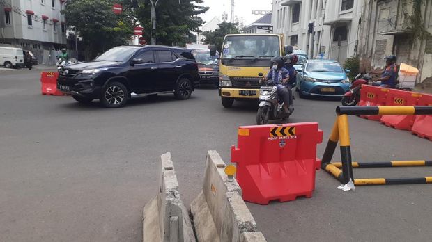 Dishub DKI Jakarta berlakukan sistem buka tutup di Kawasan LEZ Kota Tua.