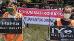 Aksi Tuntut Korupsi Bansos Dihukum Mati