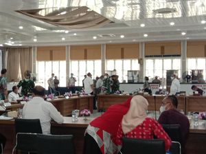 Gubsu Ajak Perang Rakyat Semesta Lawan Corona: Tak Ada Cerita Gaji