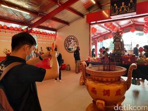 Harapan Warga Etnis Tionghoa di Tahun Kerbau: Covid Segera Berakhir