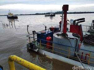 Kapal Terbakar-Meledak di Dermaga Samarinda, 3 Pekerja Dilaporkan Hilang