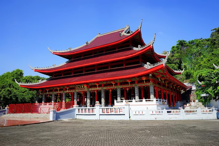 Semarang, Central Java, Indonesia (January 22nd, 2020), The Main Temple in Sam Poo Kong Complex, an iconic and heritage landmark, become a popular tourist destination in the city.