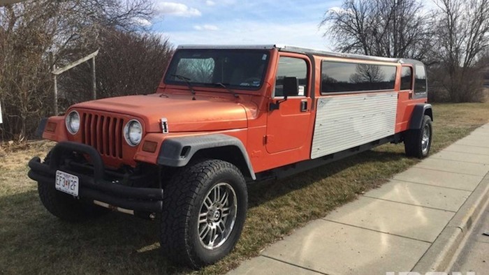 Modifikasi Jeep Wrangler jadi Limousine