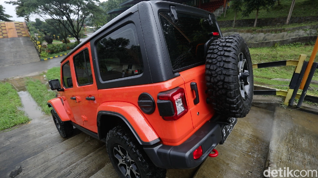 Jeep Wrangler Rubicon РґРЅРёС‰Рµ