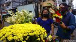 Pasar Petak 9 Ramai Jelang Imlek