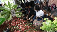 Yuri OM PMR sempat dirawat seminggu di Rumah Sakit sebelum meninggal dunia. (Foto: Palevi/detikcom) 