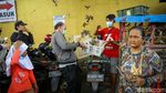 Ritual Lepas Burung Jelang Imlek di Petak 9