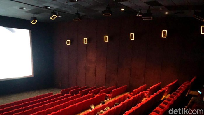 Suasana Bioskop Jelang Long Weekend