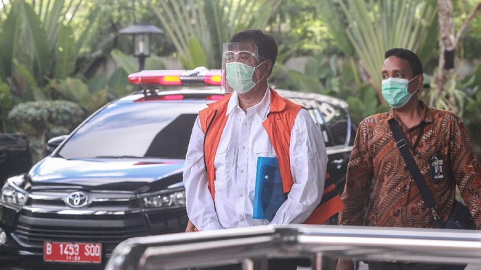 Tersangka korupsi kasus ekspor benih lobster, Suharjito tiba Gedung KPK, Jakarta, Kamis (11/2/2021).