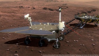Ini ilustrasi rover yang nantinya akan didaratkan China di Mars. Jadi setelah memasuki orbit, Tianwen-1 akan memulai proses untuk mendaratkan robot penjelajah (rover) ke permukaan Mars. Wahana pengorbit akan mulai proses pencitraan calon lokasi pendaratan yang sesuai di sekitar wilayah Utopia Planitia. Foto: DW (SoftNews)