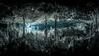 Foto berjudul gothic chamber, menggambarkan sistem sungai bawah tanah di Meksiko. Karya ini diambil oleh Martin Broen dari AS. Foto ini adalah runner-up dalam kategori wide angle.