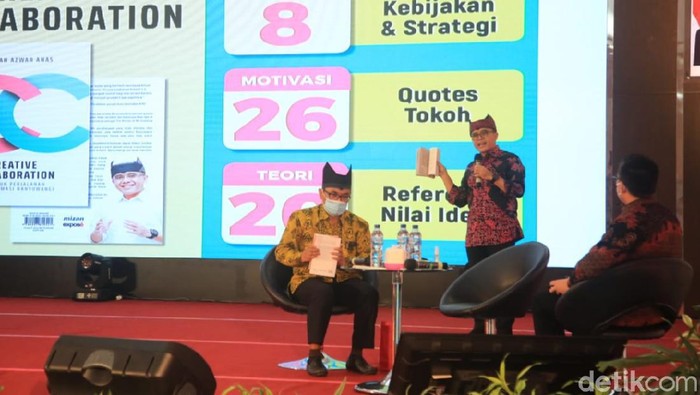 bincang buku Creative Collaboration karya Bupati Anas di Kampus Untag Banyuwangi.