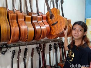 Cuan! Bos Toko Gitar Disabilitas Ini Beromzet Rp 300 Jutaan