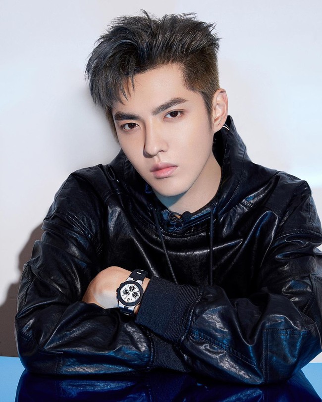 Kris Wu sering didaulat menjadi model dalam pemotretan majalah terkenal. Ia pun sering mendapat endorsement dari brand-brand mewah. Dalam  I-Magazine Fashion Face Awards 2020 ini menempati posisi sembilan. Foto: Instagram