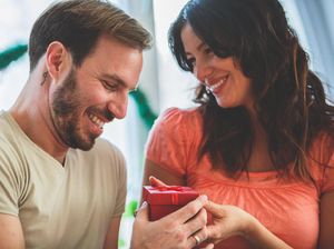 10 Hadiah Valentine Buat Cowok, Harga Terjangkau Tapi Bikin Berkesan
