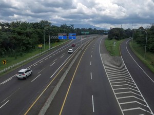 Penampakan Kondisi Lalin di Jalur Puncak Siang Ini