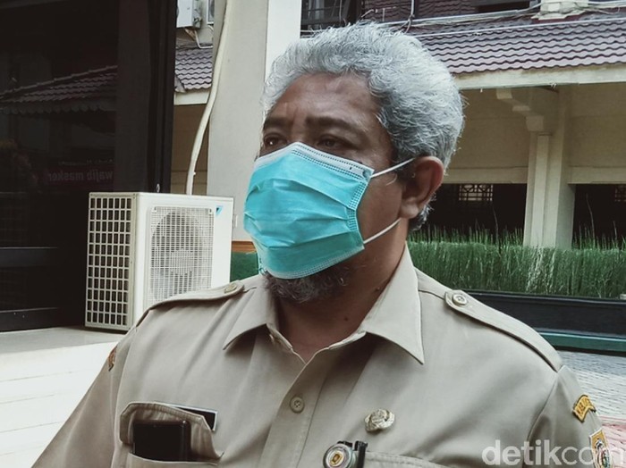Koordinator Bidang Penanganan Kesehatan Satgas COVID-19 Kabupaten Klaten dokter Cahyono Widodo. Koordinator Bidang Penanganan Kesehatan Satgas COVID-19 Kabupaten Klaten dokter Cahyono Widodo.