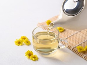 5 Minuman Khas Imlek yang Populer, Ada Teh Krisan hingga Baiju