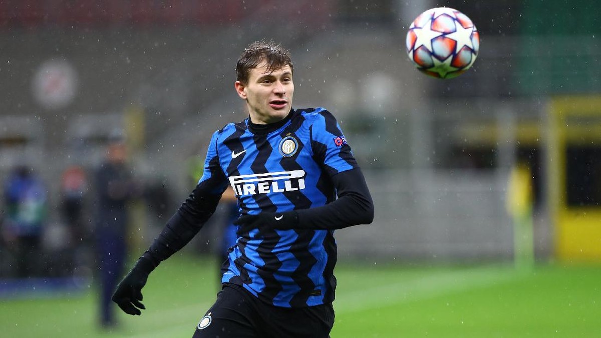 Inter Milan dikabarkan menyiapkan Nicolo Barella sebagai kapten pengganti Samir Handanovic (Foto: Getty Images/Marco Luzzani)
