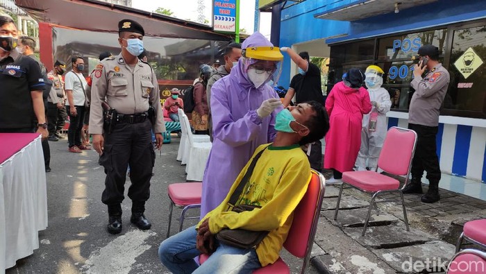 Pemeriksaan Rapid Antigen di Waru saat libur imlek