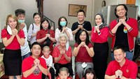 Imlek dimanfaatkan oleh Cut Meyriska kumpul dengan keluarga Roger Danuarta. Foto: dok. Instagram Roger Danuarta