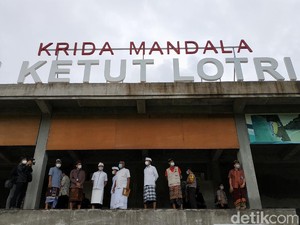 Sambangi Kampung Bola Bali, Menparekraf Rancang Event Olahraga