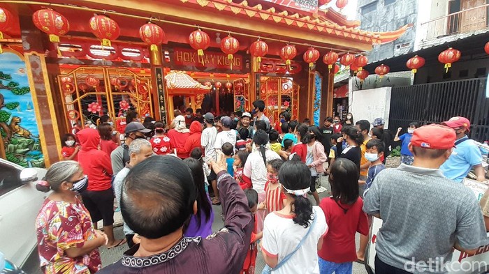 Suasana di Kelenteng Hok Lay Kiong, Bekasi pukul 10.00 WIB.
