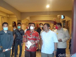 Kunjungi Vihara Lalitavistara, Wagub DKI Berterima Kasih Terapkan Prokes