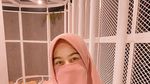 So Sweet! Momen Romantis Wardah Maulina dan Natta Reza saat Makan Berdua
