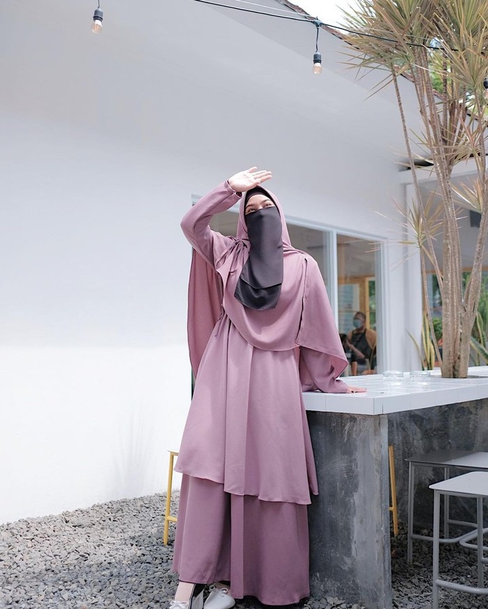 So Sweet! Momen Romantis Wardah Maulina dan Natta Reza saat Makan Berdua