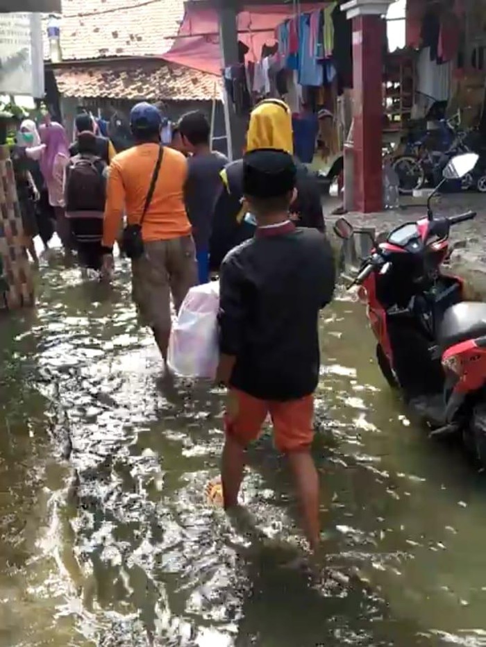 Wilayah Kampung Tambun Kolar, Desa Buni Bakti, Kecamatan Babelan, Kabupaten Bekasi masih kebanjiran (dok GJBN)