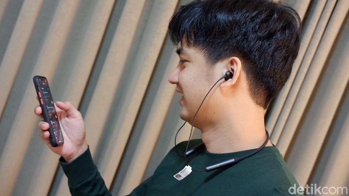 1More Stylish Dual Dynamic Driver Bluetooth