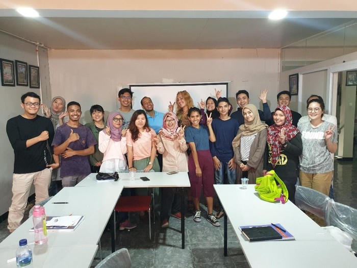 Keren Kursus English Bergaransi Di Golden English Cuma Rp 200 Ribuan