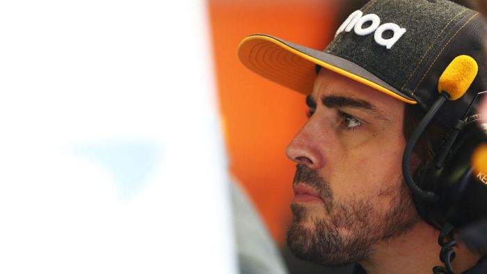 Fernando Alonso MONZA, ITALY - SEPTEMBER 06: Fernando Alonso of Spain and McLaren F1 looks on in the garage during practice for the F1 Grand Prix of Italy at Autodromo di Monza on September 06, 2019 in Monza, Italy. (Photo by Mark Thompson/Getty Images)
