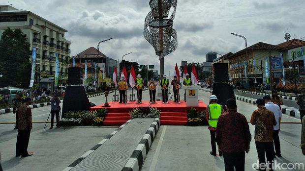 Flyover Purwosari, Solo, diresmikan, Sabtu (13/2/2021).