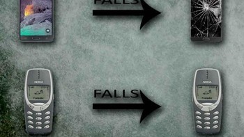 Beda kondisi saat ponsel dulu dan sekarang jatuh. (Foto: Internet)