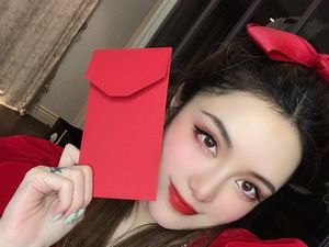 Kalahkan Lisa Blackpink, Ini Selebgram yang Dipilih Jadi Artis Asia Tercantik